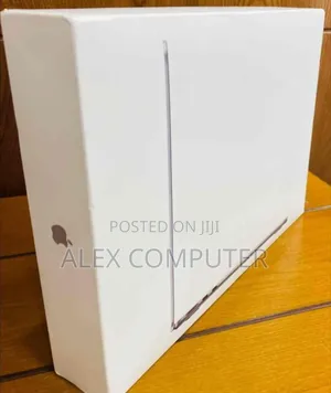 New Laptop Apple MacBook Air 2022 M2 8GB Apple M2 SSD 256GB