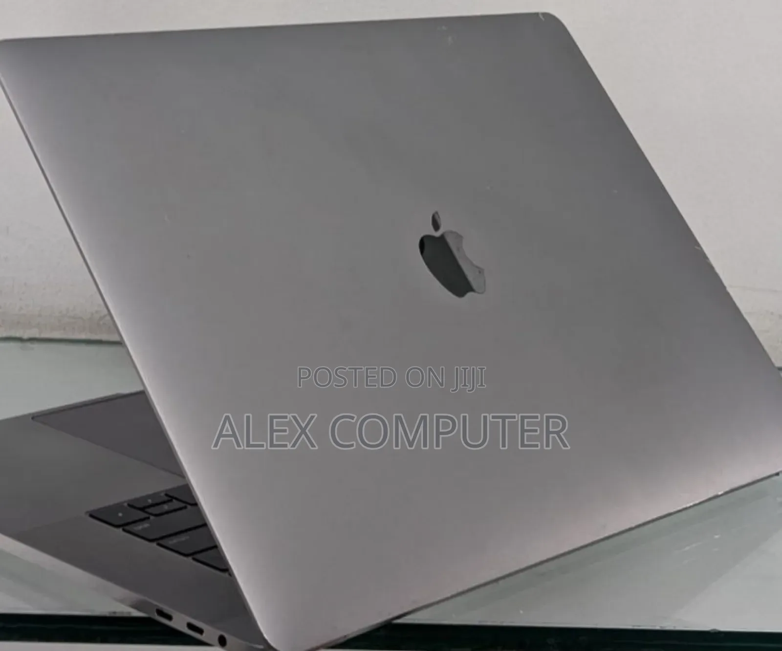 New Laptop Apple MacBook 2018 32GB Intel Core I7 SSD 512GB