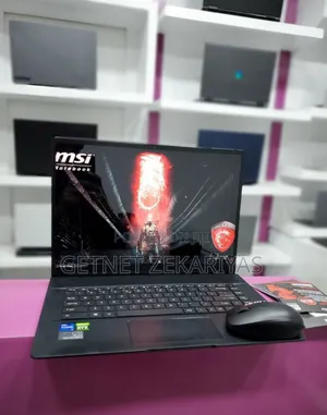 New Laptop MSI Crosshair 17 16GB Intel Core I7 SSD 1T