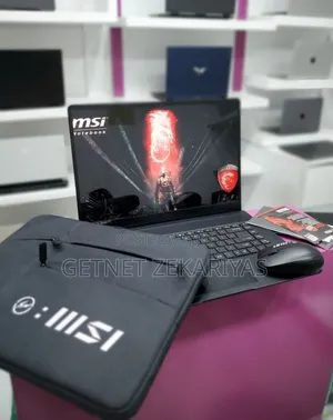 New Laptop MSI Crosshair 17 16GB Intel Core I7 SSD 1T