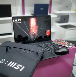 New Laptop MSI Creator 17 B11ug-414 16GB Intel Core I7 SSD 1T
