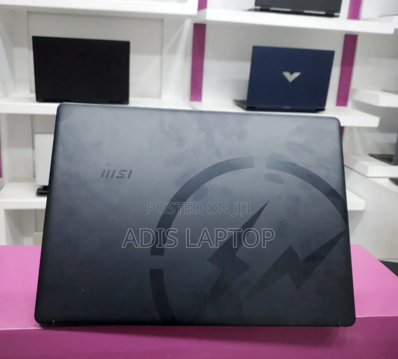 New Laptop MSI Creator 17 B11ug-414 16GB Intel Core I7 SSD 1T