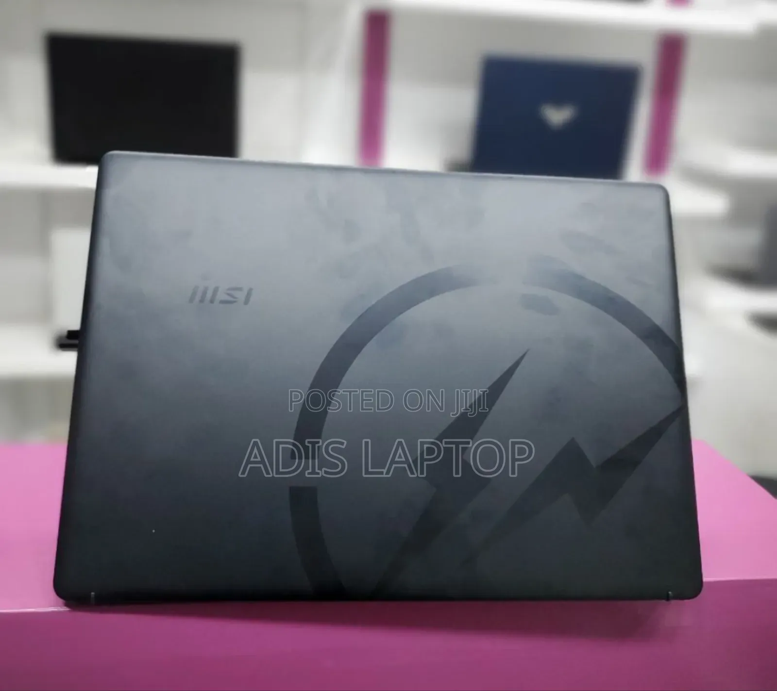 New Laptop MSI Creator 17 B11ug-414 16GB Intel Core I7 SSD 1T