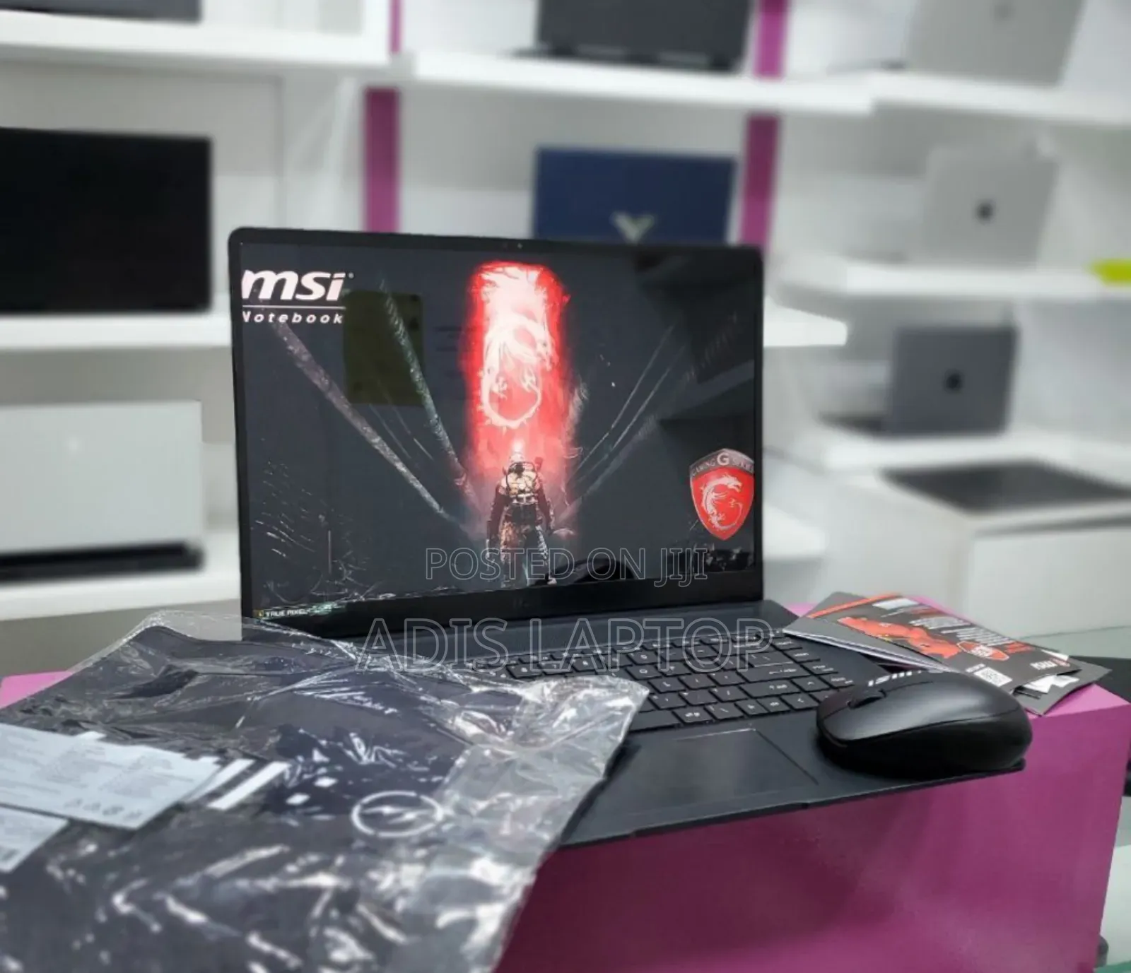 New Laptop MSI Creator 17 B11ug-414 16GB Intel Core I7 SSD 1T