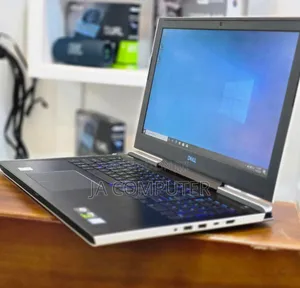 New Laptop Dell G7 17 7000 8GB Intel Core I5 HDD+SSD 750GB