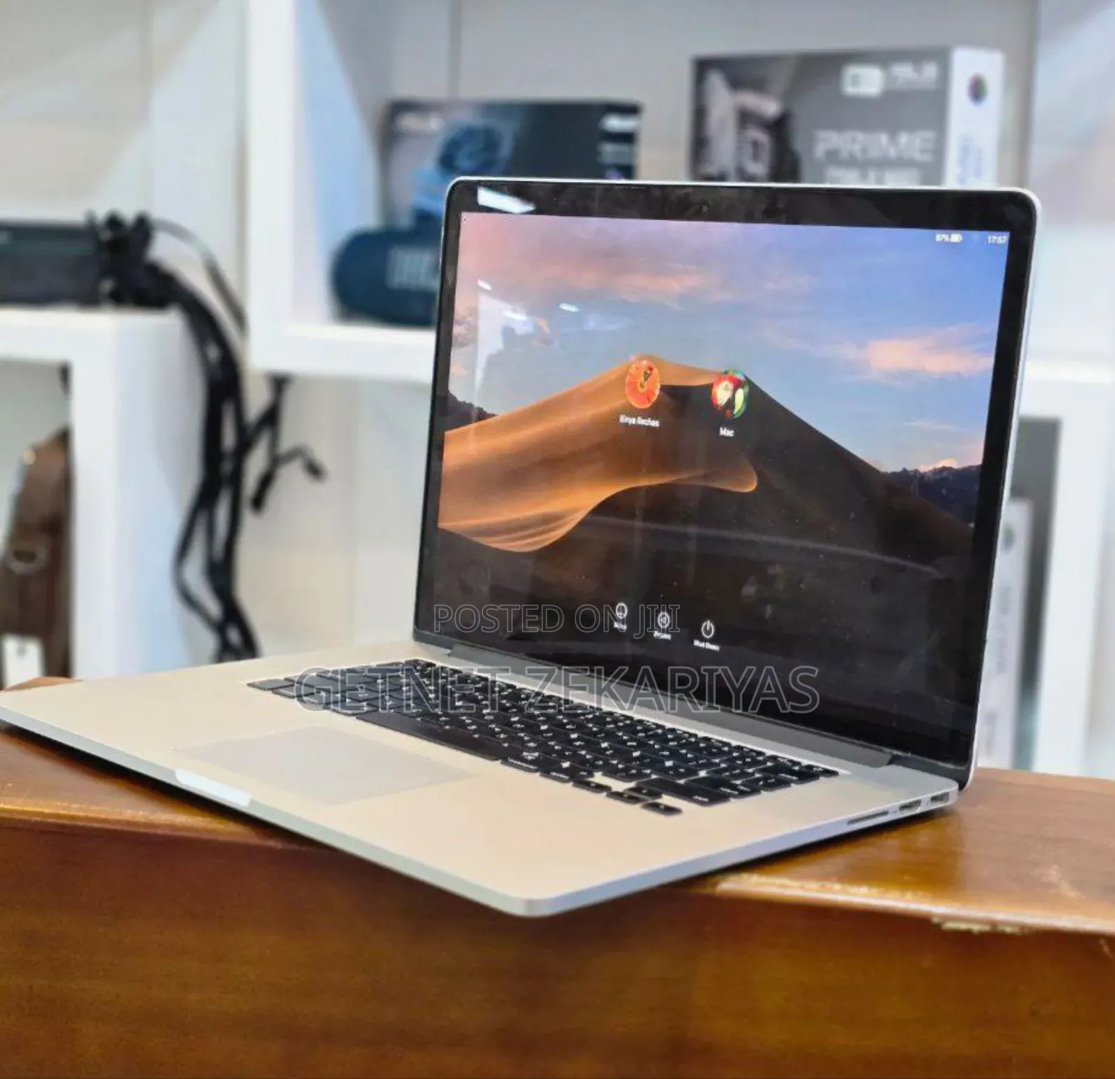 New Laptop Apple MacBook Pro 2015 16GB Intel Core I7 SSD 512GB