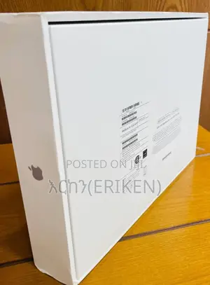 Photo - New Laptop Apple MacBook Air 2022 M2 8GB Apple M2 SSD 256GB