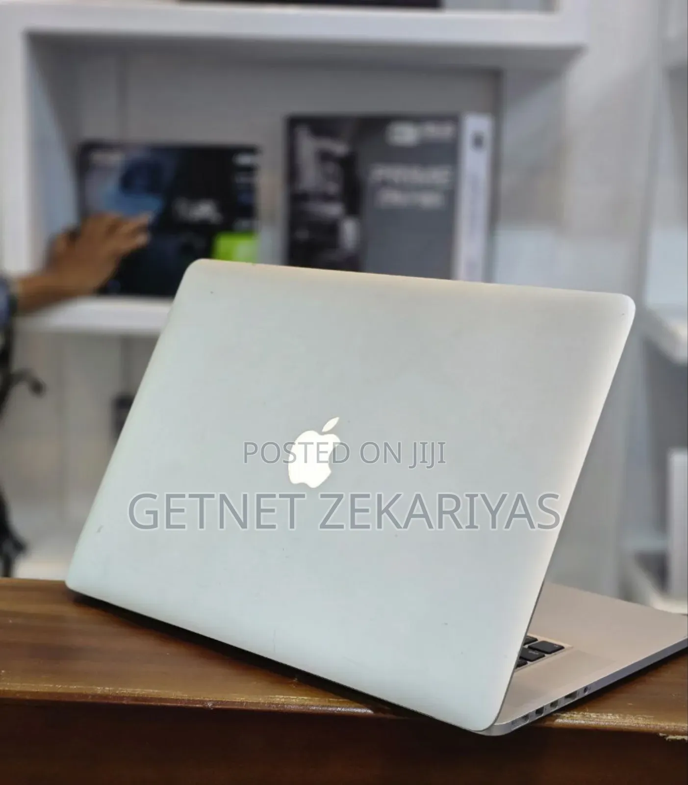 New Laptop Apple MacBook Pro 2015 16GB Intel Core I7 SSD 1T