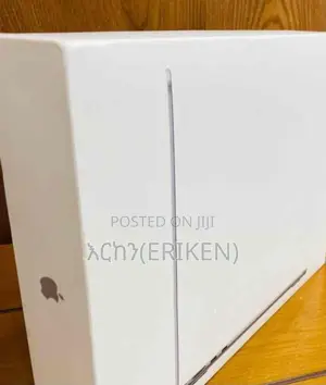 New Laptop Apple MacBook Air 2022 M2 8GB Apple M2 SSD 256GB