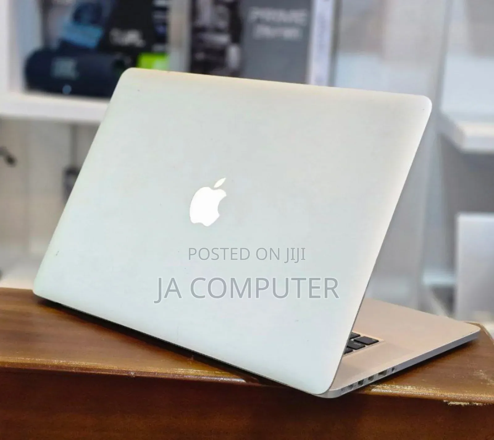 New Laptop Apple MacBook Pro 2015 16GB Intel Core I7 SSD 512GB