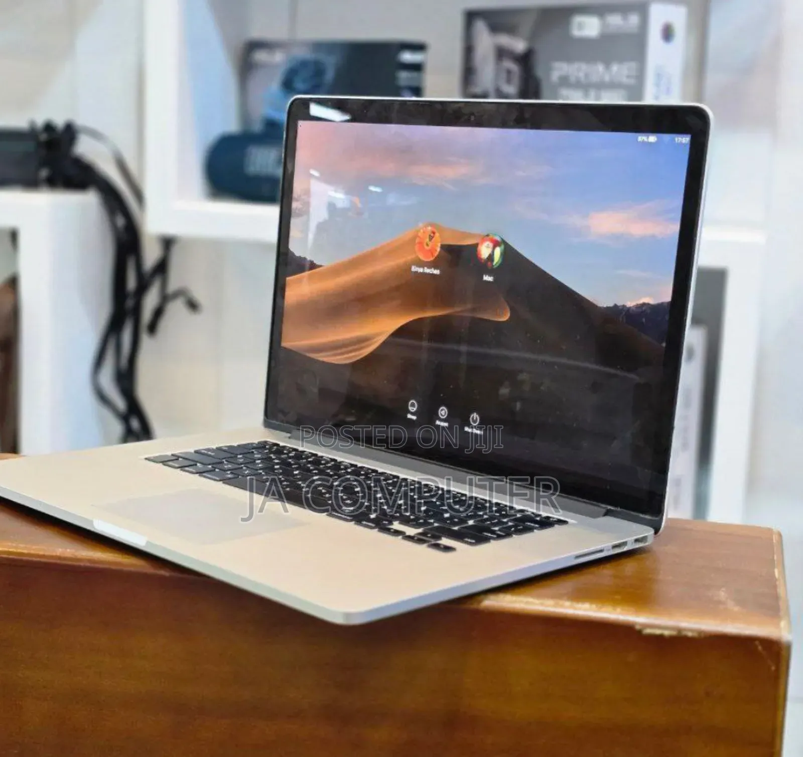 New Laptop Apple MacBook Pro 2015 16GB Intel Core I7 SSD 512GB