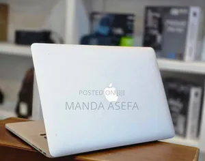 New Laptop Apple MacBook Pro 2015 16GB Intel Core I7 SSD 512GB