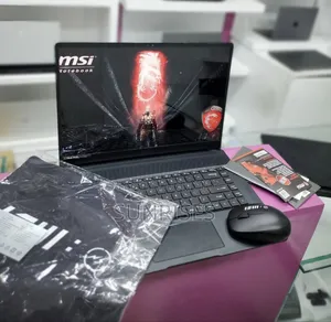New Laptop MSI Creator 17 B11ug-414 16GB Intel Core I7 SSD 512GB