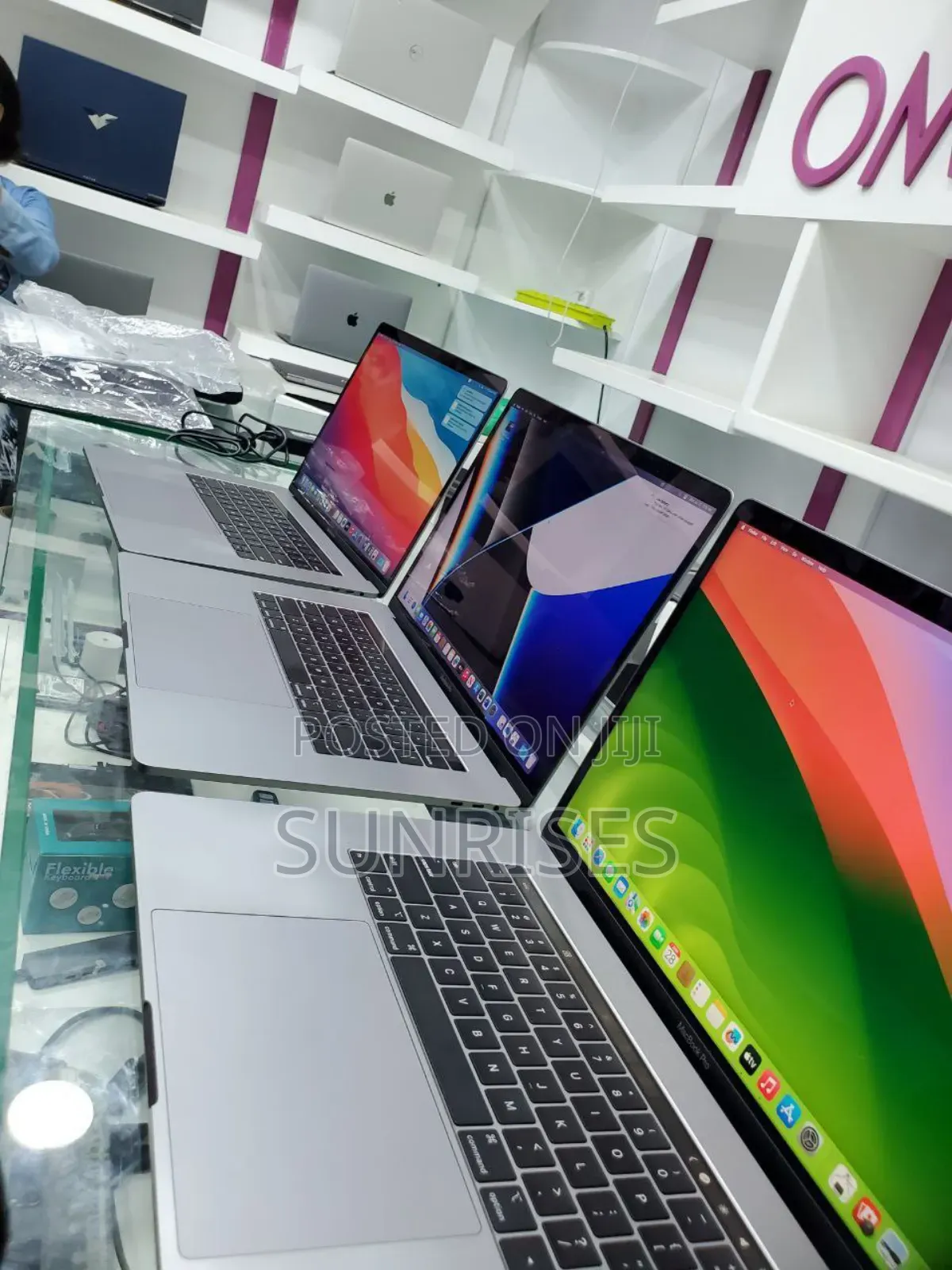 New Laptop Apple MacBook Pro 2019 16GB Intel Core I9 SSD 1T