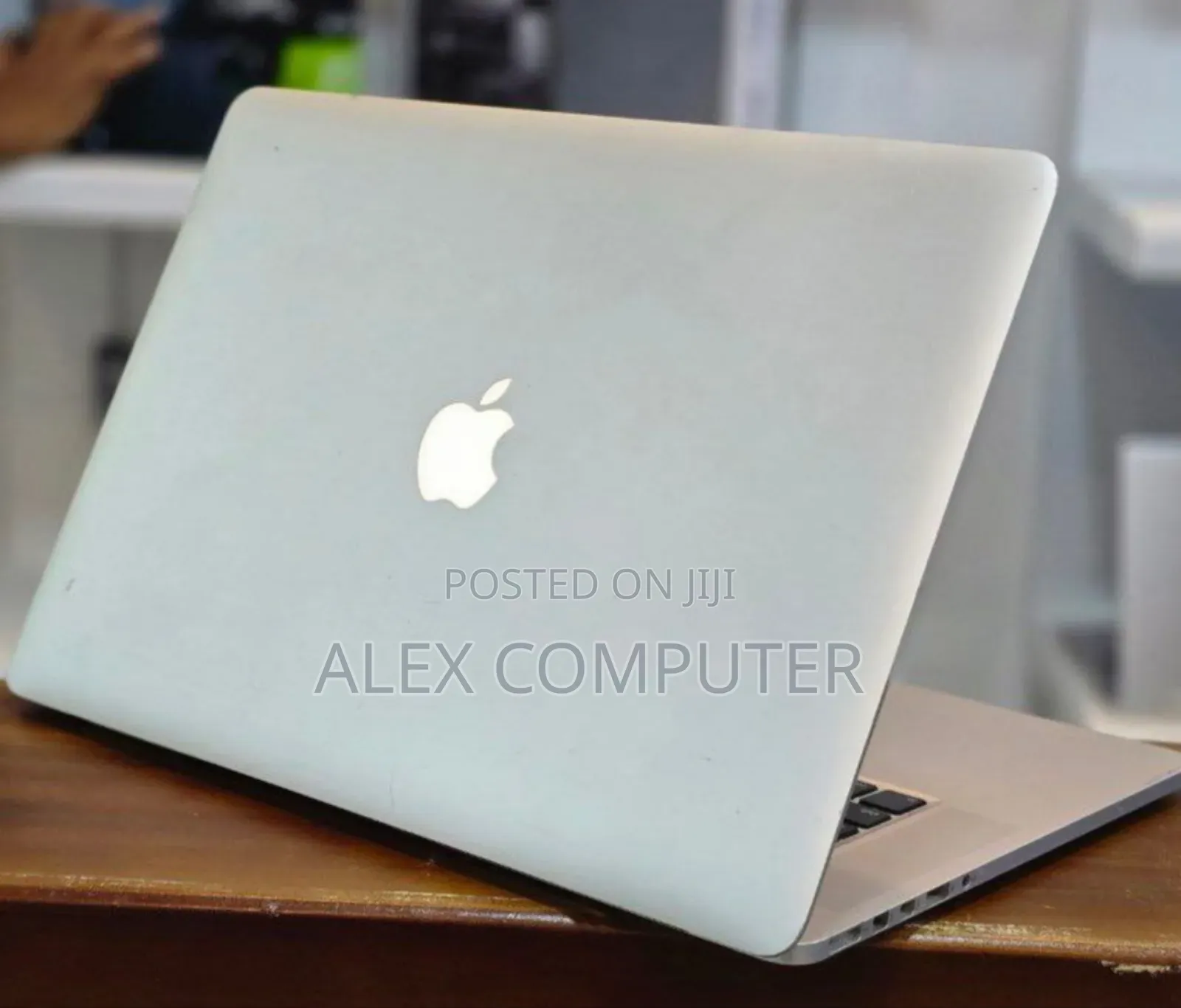 New Laptop Apple MacBook 2015 16GB Intel Core I7 SSD 1T