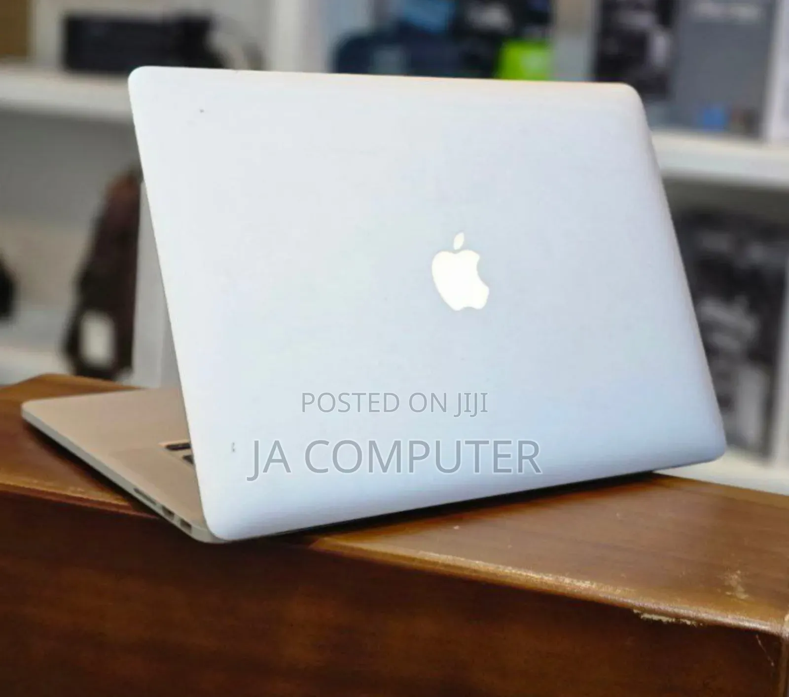 New Laptop Apple MacBook Pro 2015 16GB Intel Core I7 SSD 512GB