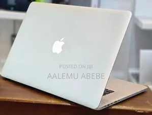 New Laptop Apple MacBook Pro 2015 16GB Intel Core I7 SSD 512GB