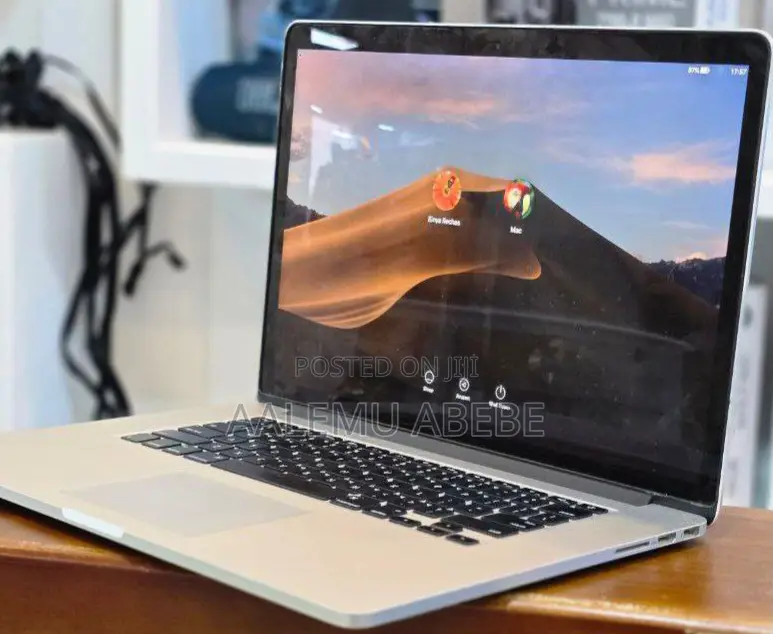 New Laptop Apple MacBook Pro 2015 16GB Intel Core I7 SSD 512GB