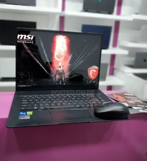 New Laptop MSI Creator 17 B11uh-416 16GB Intel Core I7 SSD 1T