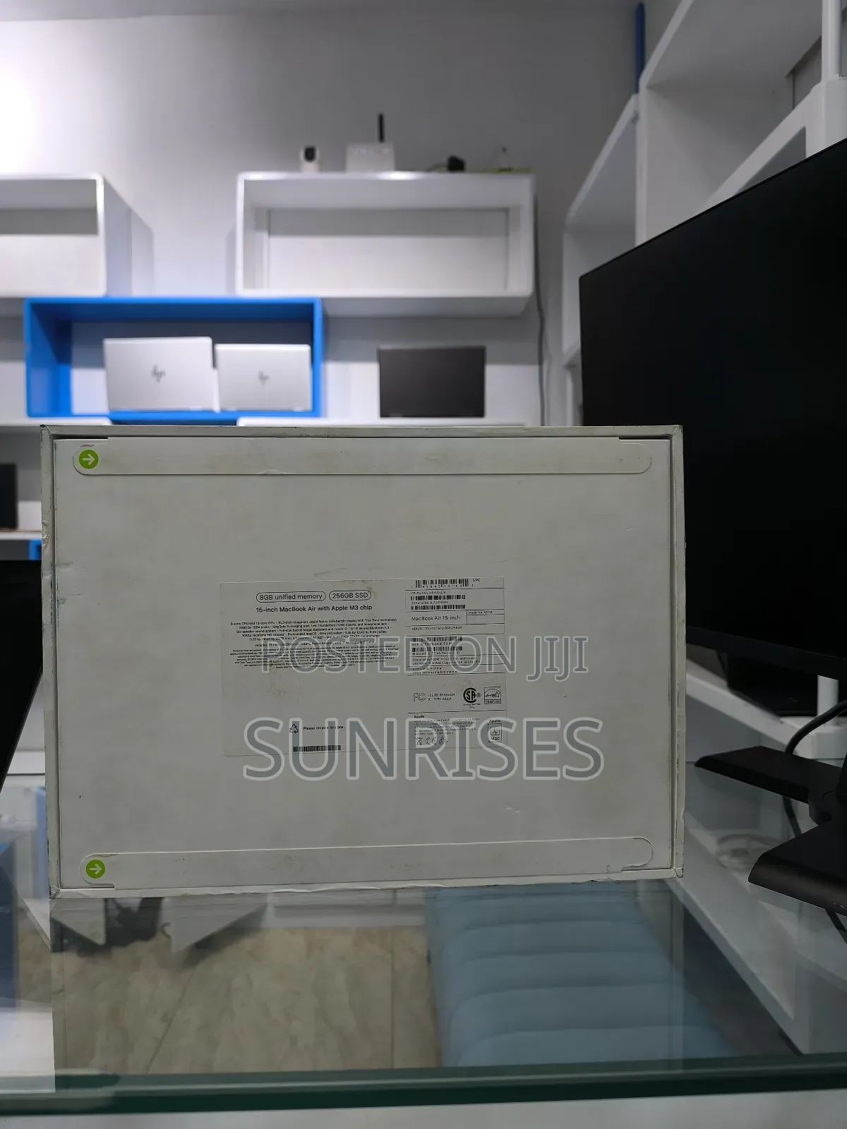 New Laptop Apple MacBook Air 2024 M3 15-Inch 8GB Apple M3 SSD 512GB