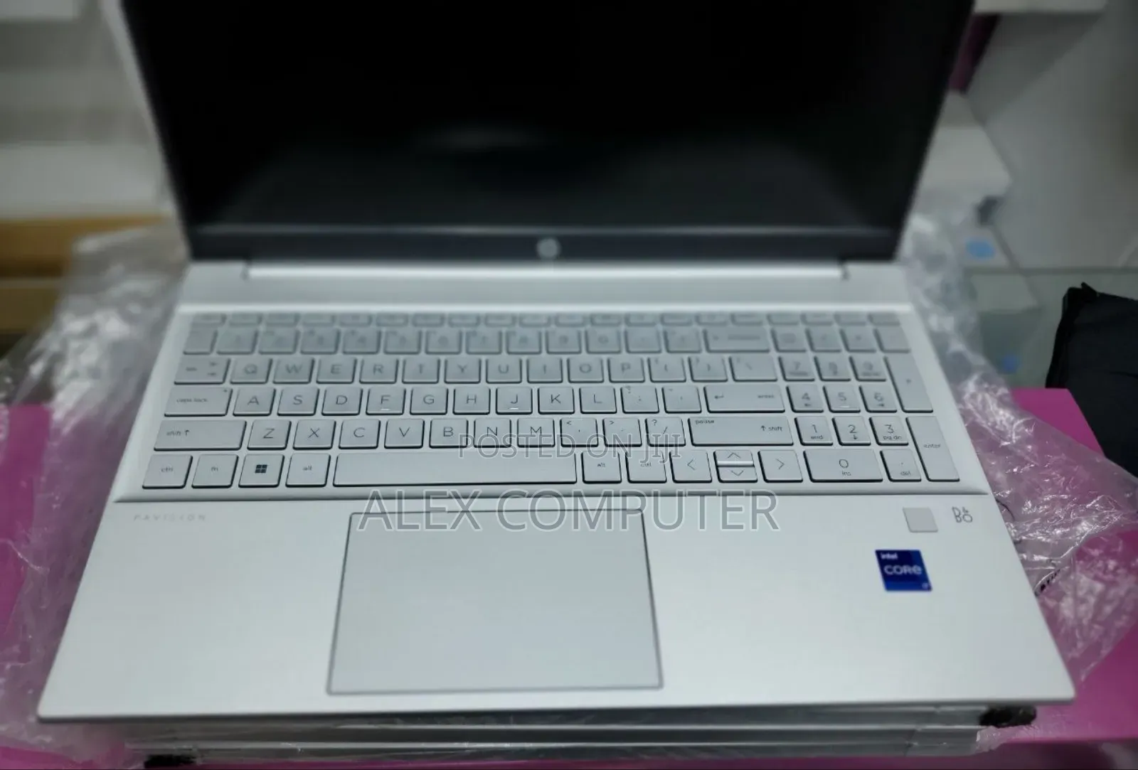 New Laptop HP Pavilion 15 16GB Intel Core I7 SSD 512GB