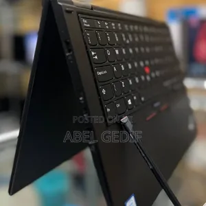 Photo - New Laptop Lenovo ThinkPad Yoga 16GB Intel Core I5 SSD 512GB
