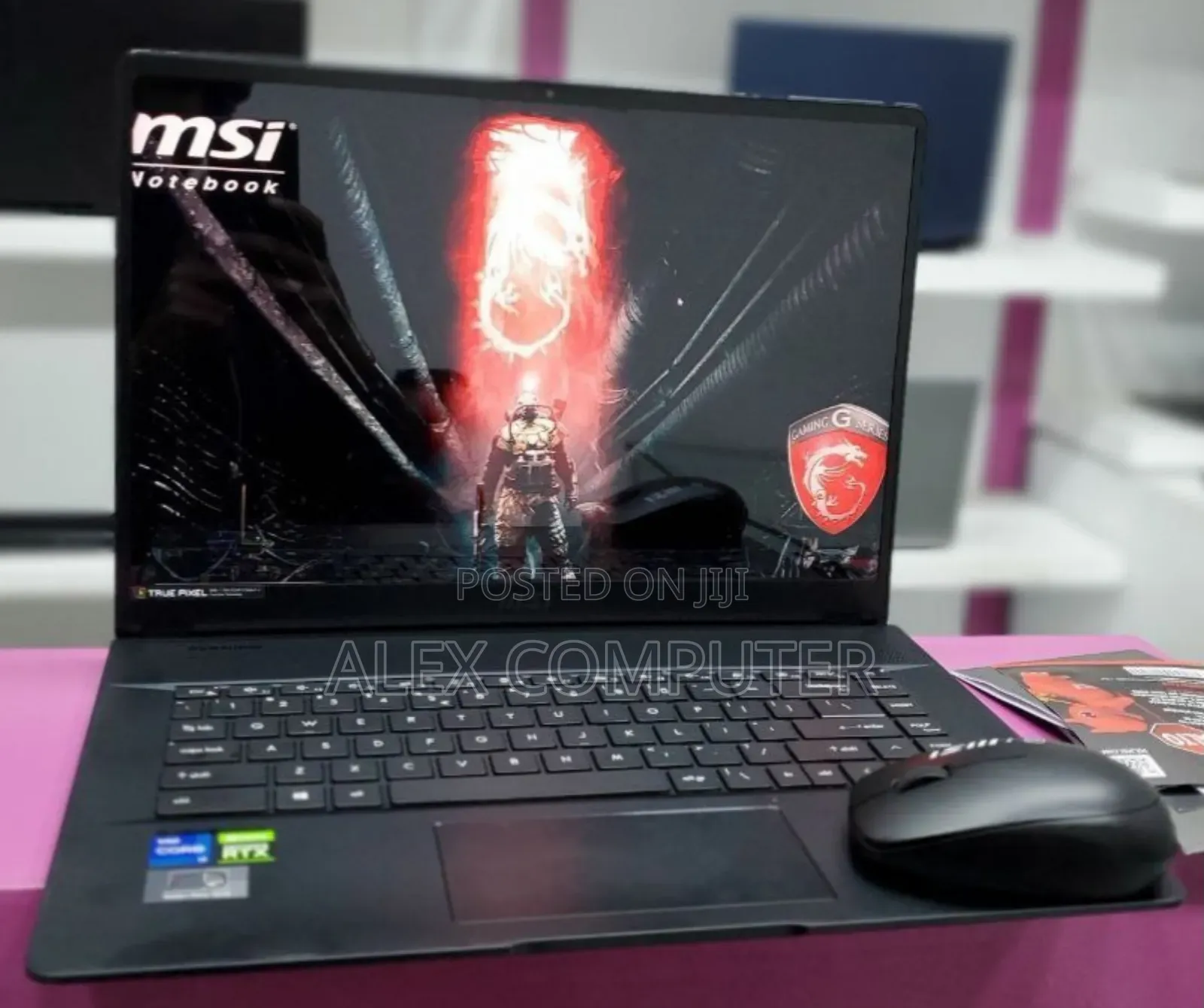 New Laptop MSI Creator 17 B11ue-224 16GB Intel Core I7 SSD 1T