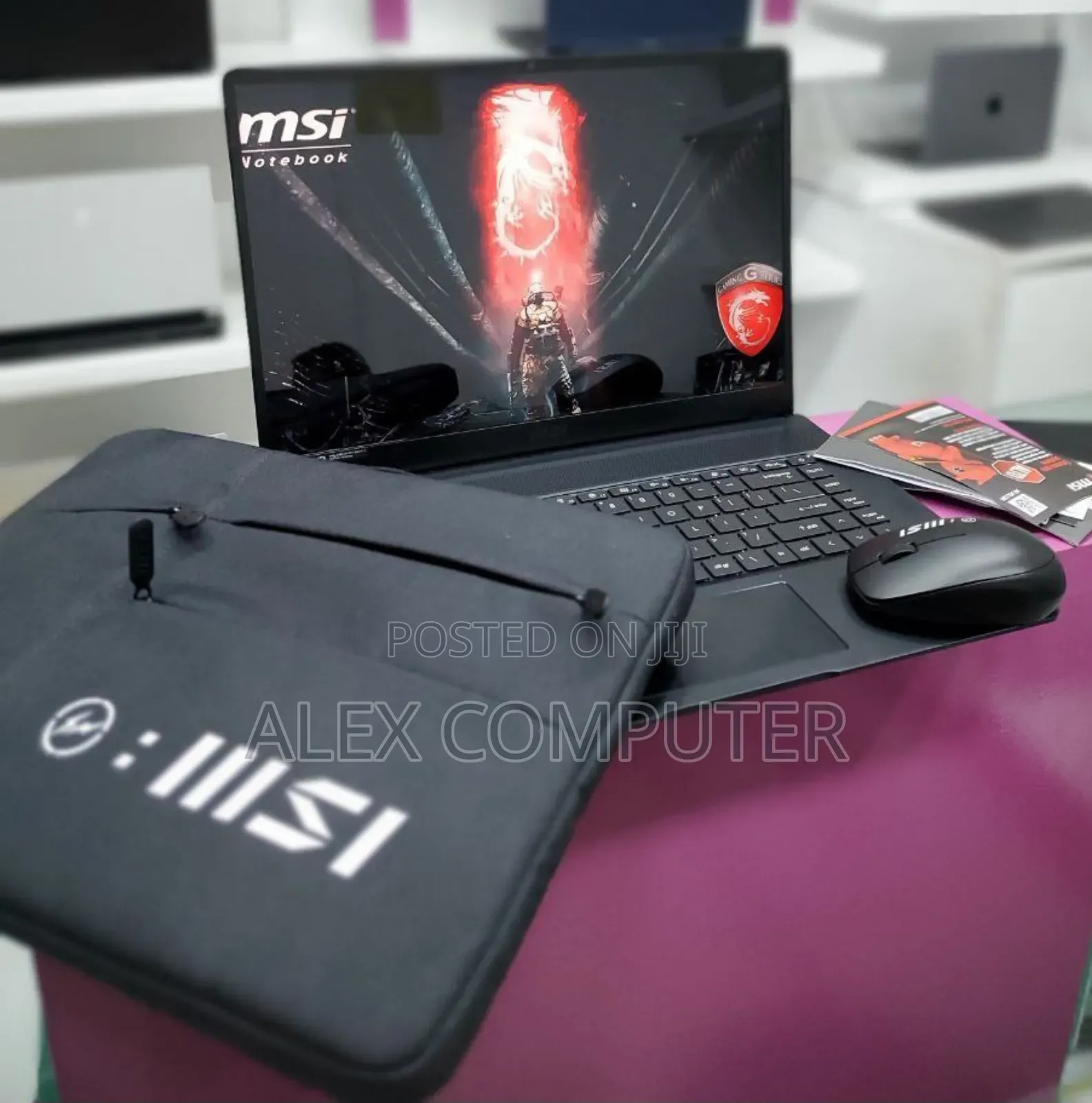 New Laptop MSI Creator 17 B11ue-224 16GB Intel Core I7 SSD 1T