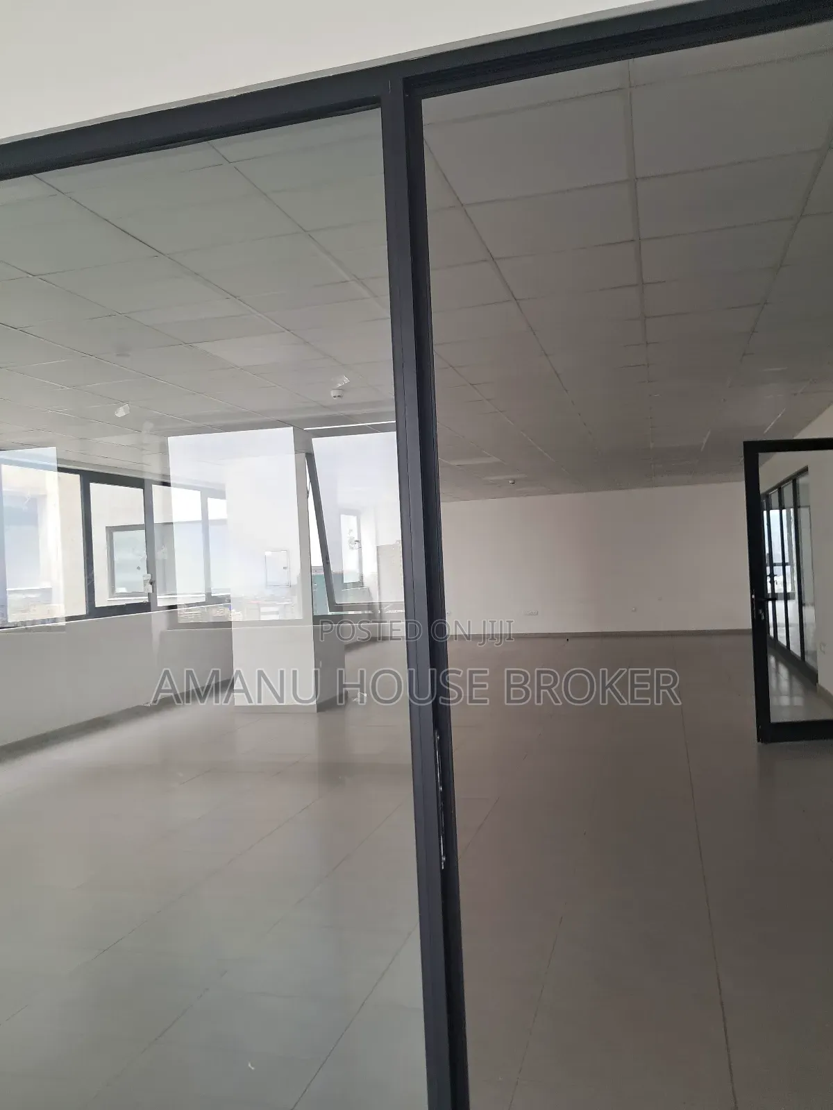 Urgent Rent Office 330sqm ,Around 4killo