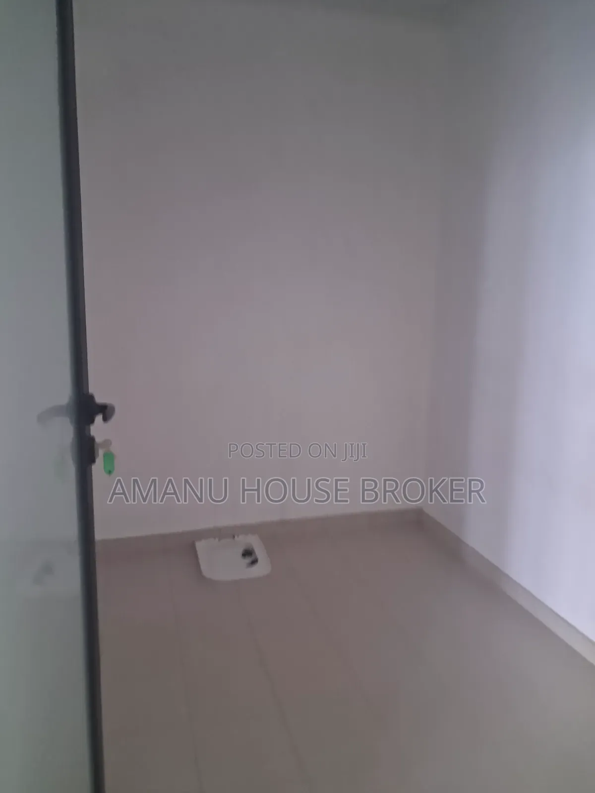 Urgent Rent Office 330sqm ,Around 4killo