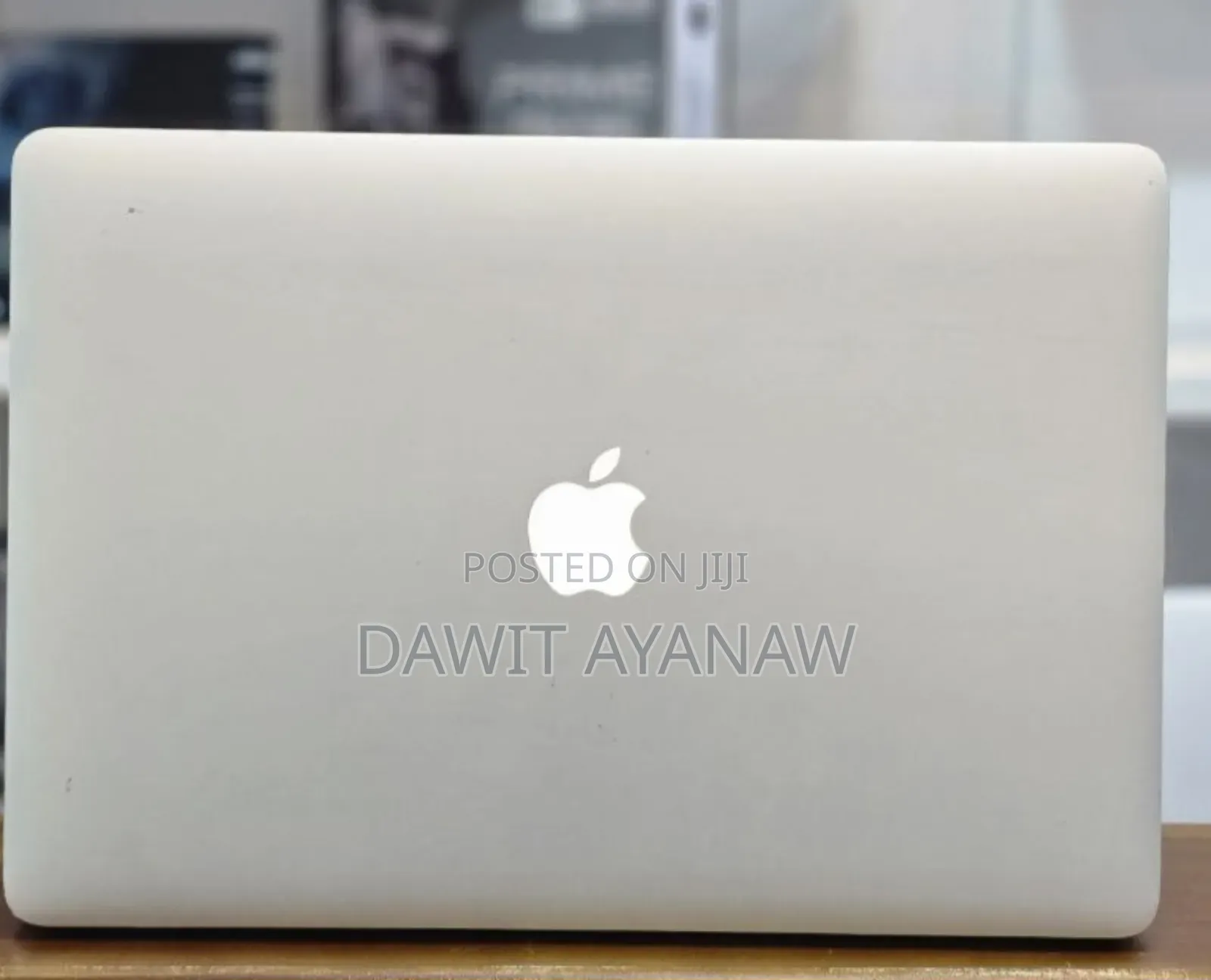 New Laptop Apple MacBook Pro 2015 8GB Intel Core I7 SSD 512GB