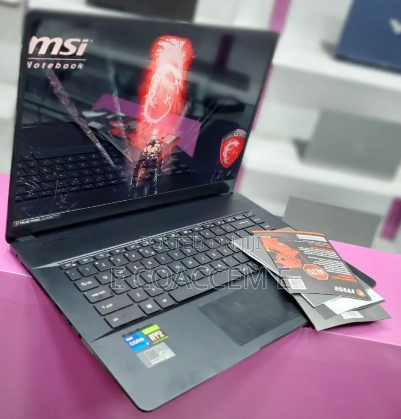 New Laptop MSI Creator 17 B11ue-224 16GB Intel Core I7 SSD 1T