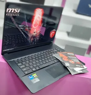New Laptop MSI Creator 17 B11ue-224 16GB Intel Core I7 SSD 1T