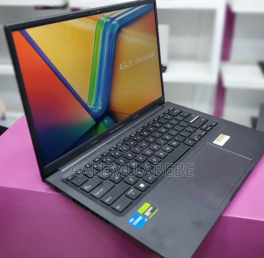 New Laptop Asus 16GB Intel Core I5 SSD 512GB