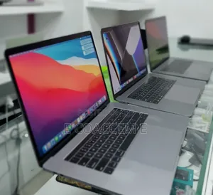 New Laptop Apple MacBook Pro 32GB Intel Core I9 SSD 1T