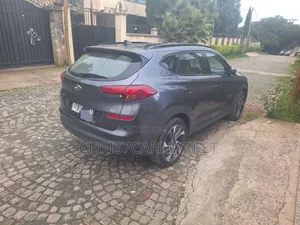 Hyundai Tucson Limited FWD 2019 Gray