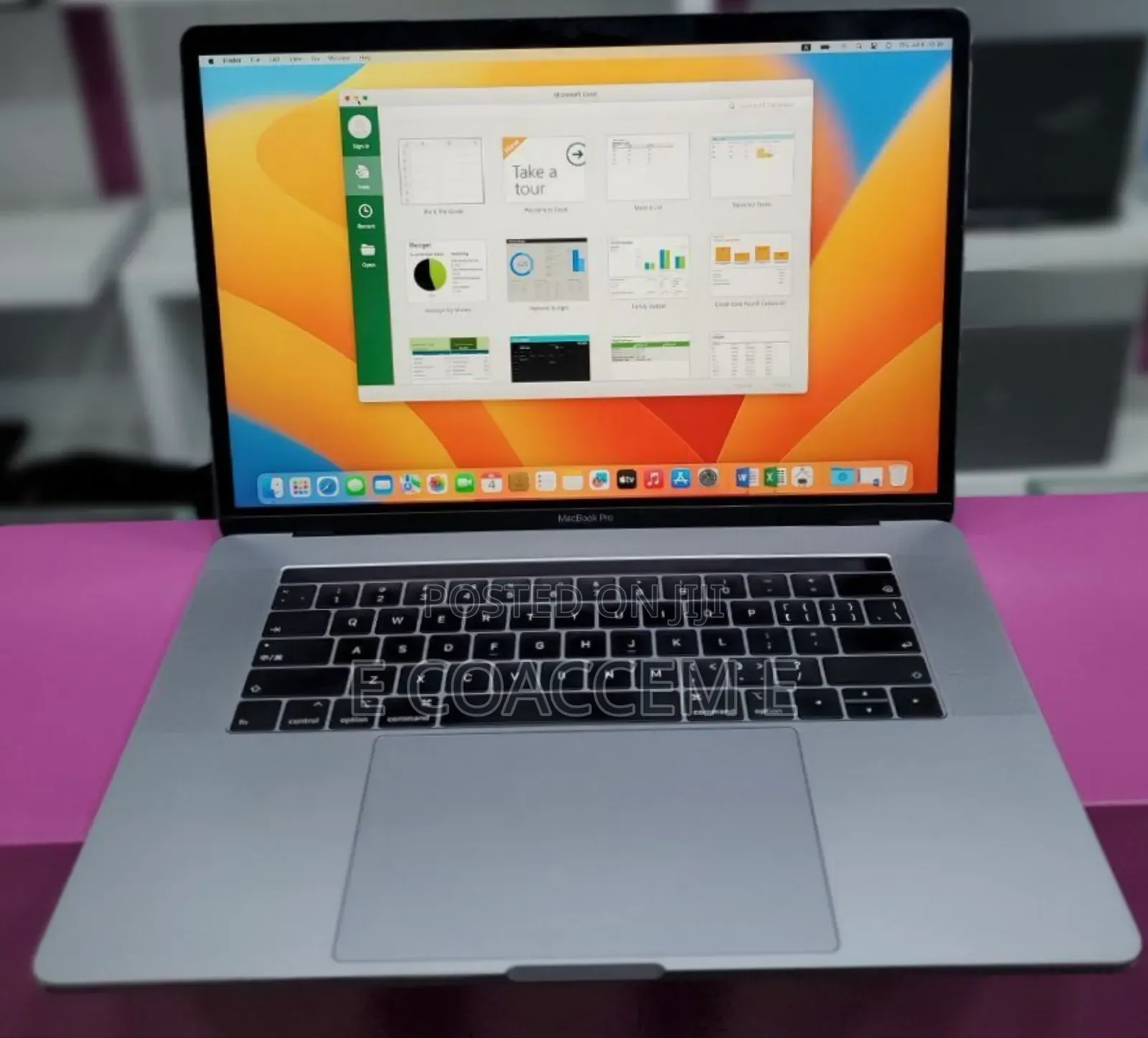 New Laptop Apple MacBook Pro 2018 32GB Intel Core I9 SSD 1T