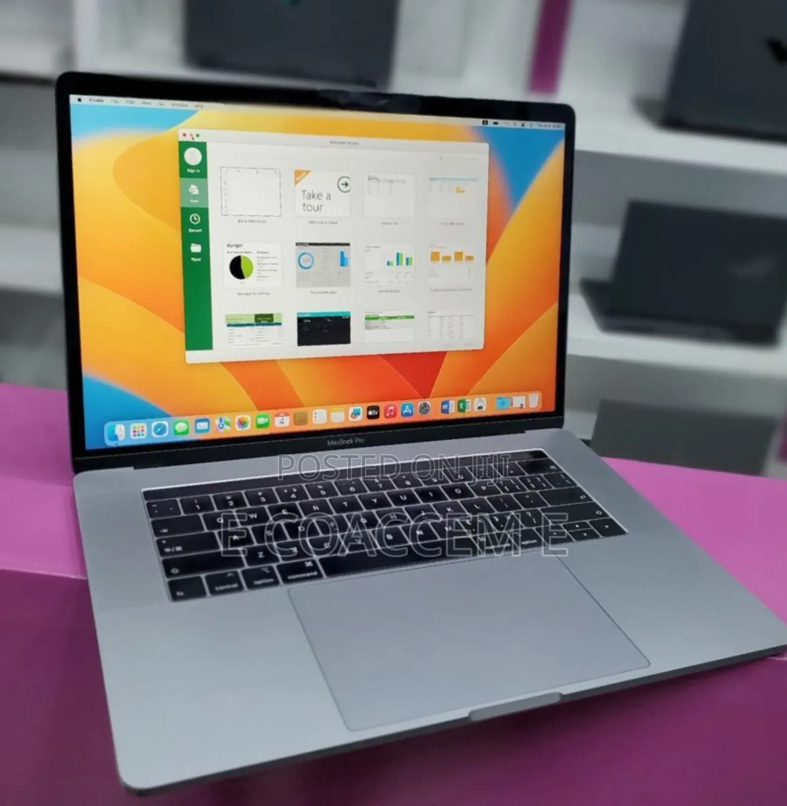 New Laptop Apple MacBook Pro 2018 32GB Intel Core I9 SSD 1T