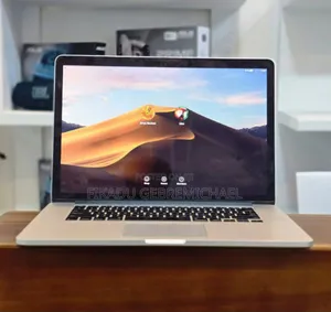 Photo - New Laptop Apple MacBook Pro 2015 16GB Intel Core I7 SSD 1T