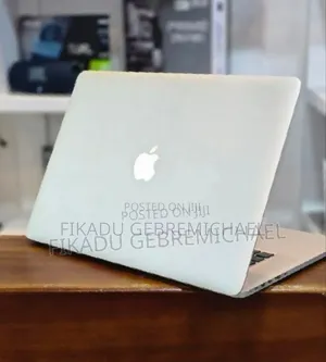 New Laptop Apple MacBook Pro 2015 16GB Intel Core i7 SSD 512GB