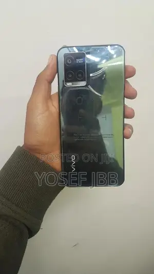 Photo - New Vivo Y33s 128 GB Black