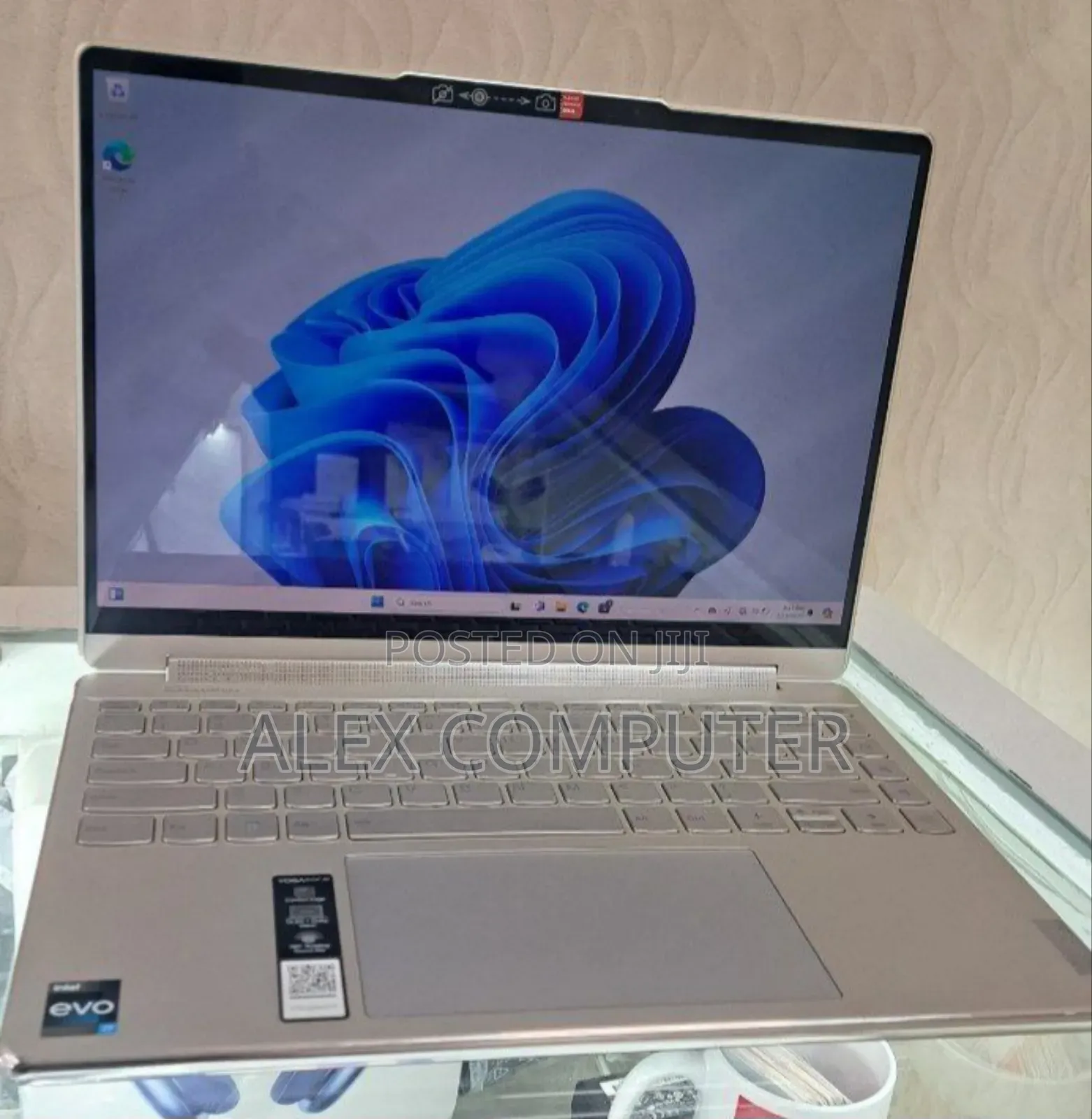 New Laptop Lenovo Yoga 9i 16GB Intel Core I7 SSD 512GB