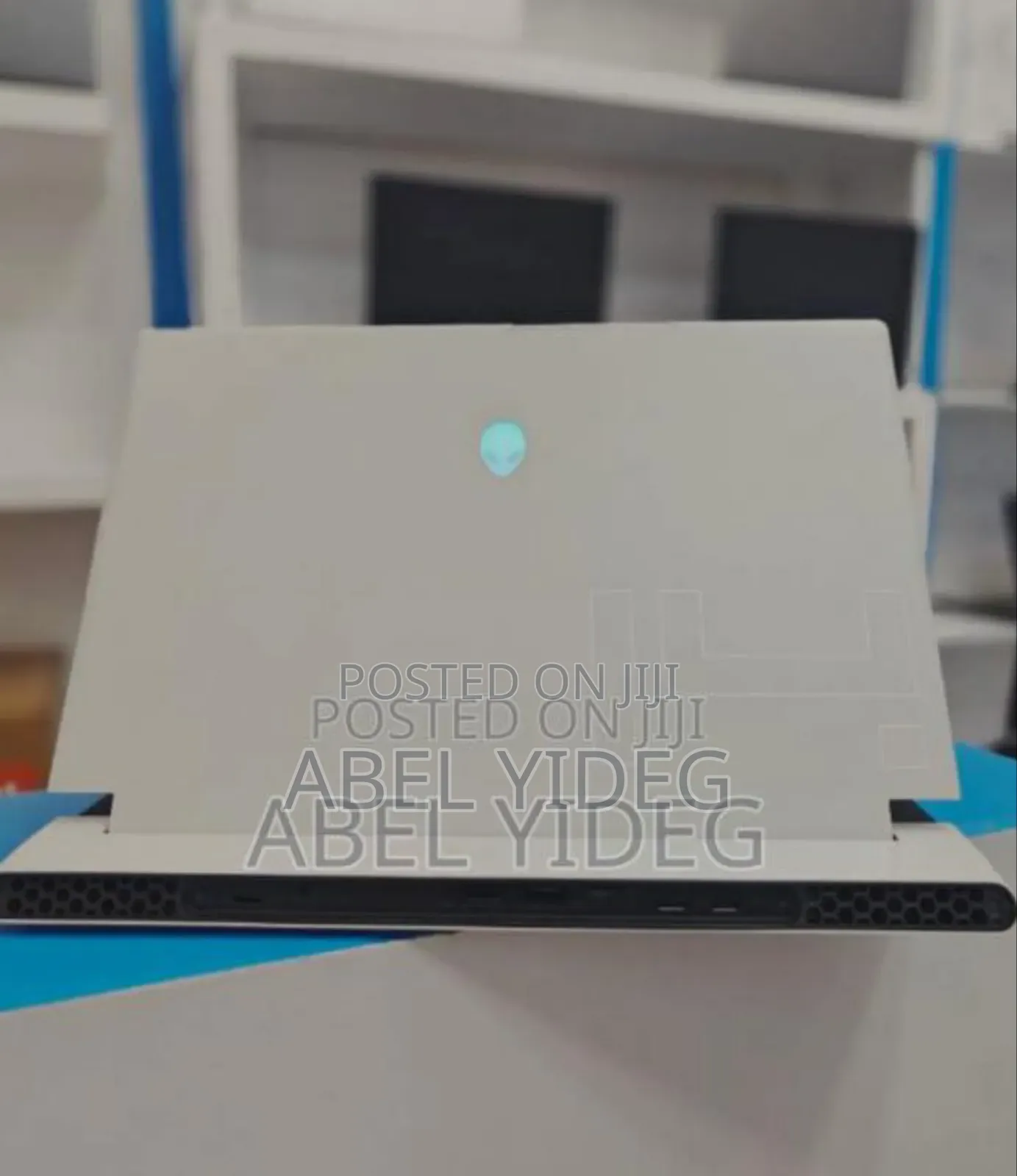 New Laptop Alienware M17x R2 16GB Intel Core i7 SSD 512GB