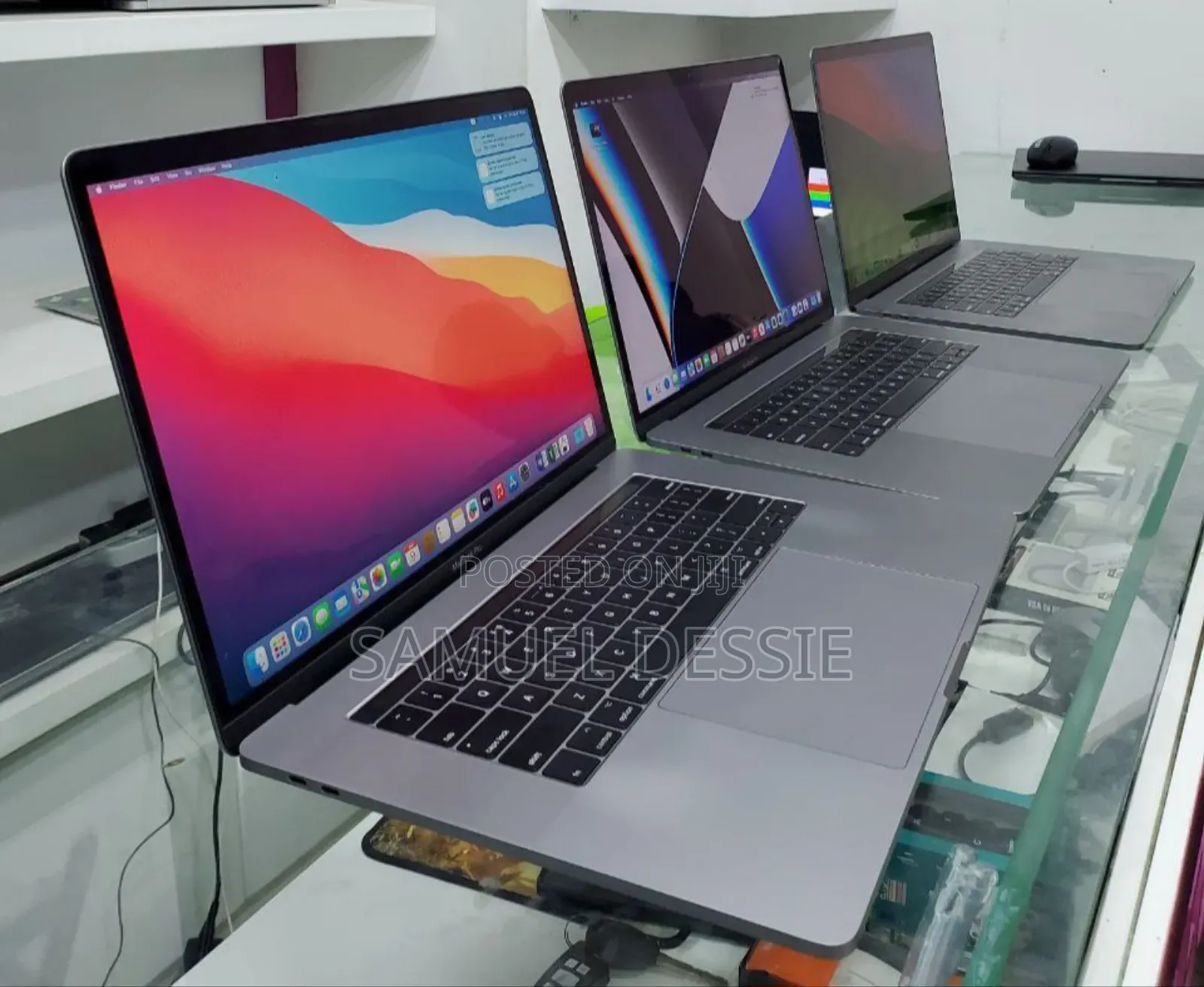 New Laptop Apple MacBook Pro 2018 32GB Intel Core I9 SSD 1T