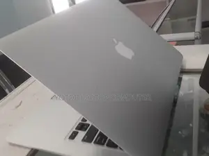 Photo - New Laptop Apple MacBook Air 2017 8GB Intel Core I5 SSD 128GB