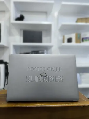 Photo - New Laptop Dell Precision 5540 16GB Intel Core I7 SSD 512GB