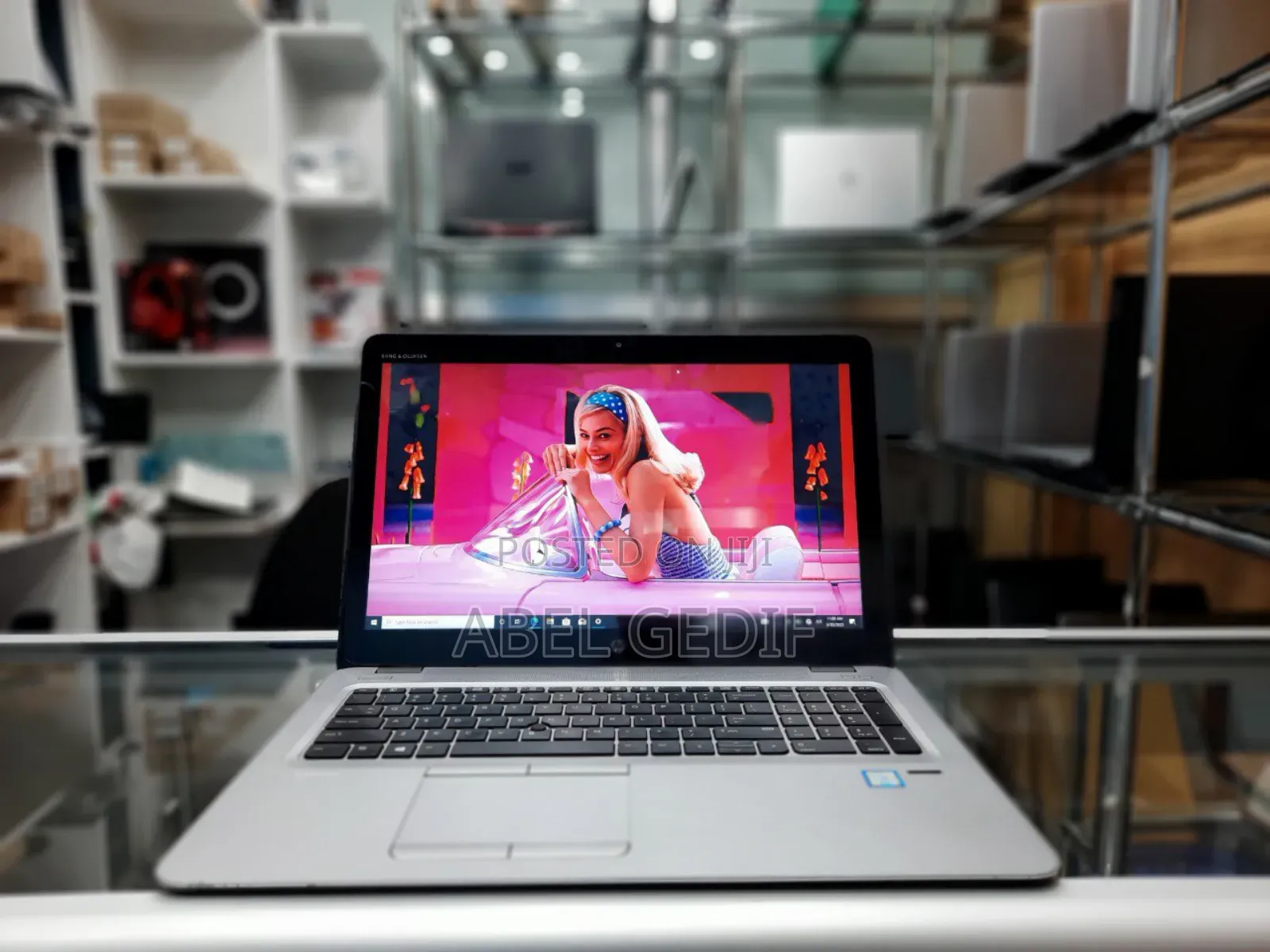 New Laptop HP EliteBook 840 8GB Intel Core I7 HDD 1T