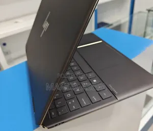 New Laptop HP Spectre 16GB Intel Core I7 SSD 1T