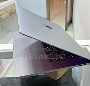 New Laptop Apple MacBook Pro 2019 32GB Intel Core I9 SSD 512GB