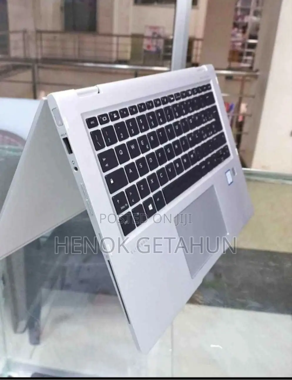 New Laptop Asus ZenBook 13 UX331UN 16GB Intel Core I7 SSD 1T